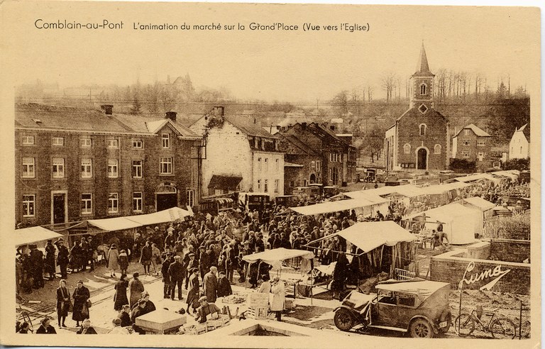 Marché vue vers l'église.bmp